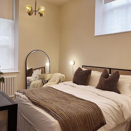 Luxury 2 Bedroom Flat In Central Todmorden Eksteriør bilde