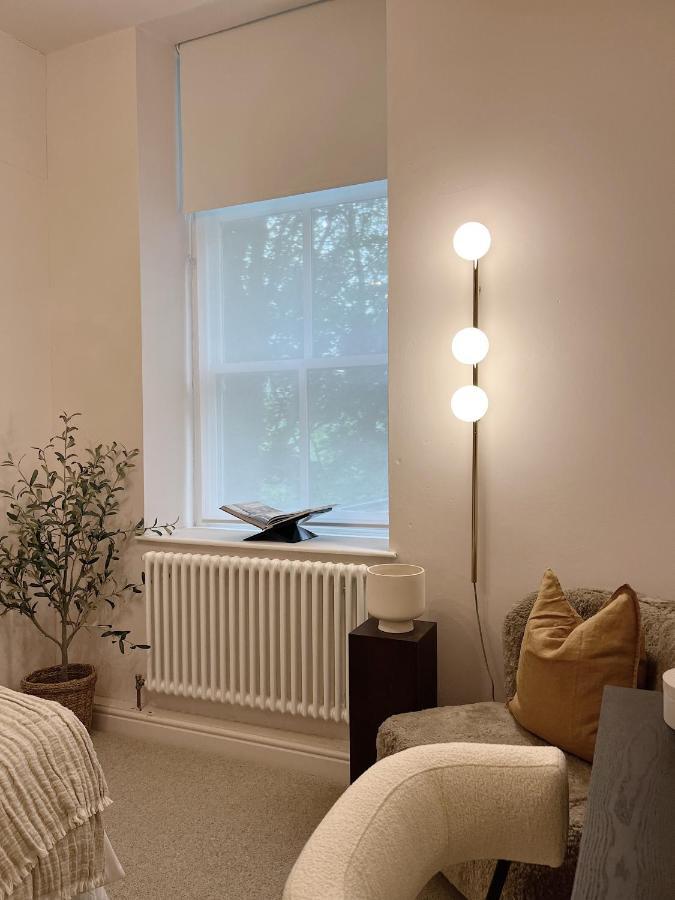 Luxury 2 Bedroom Flat In Central Todmorden Eksteriør bilde