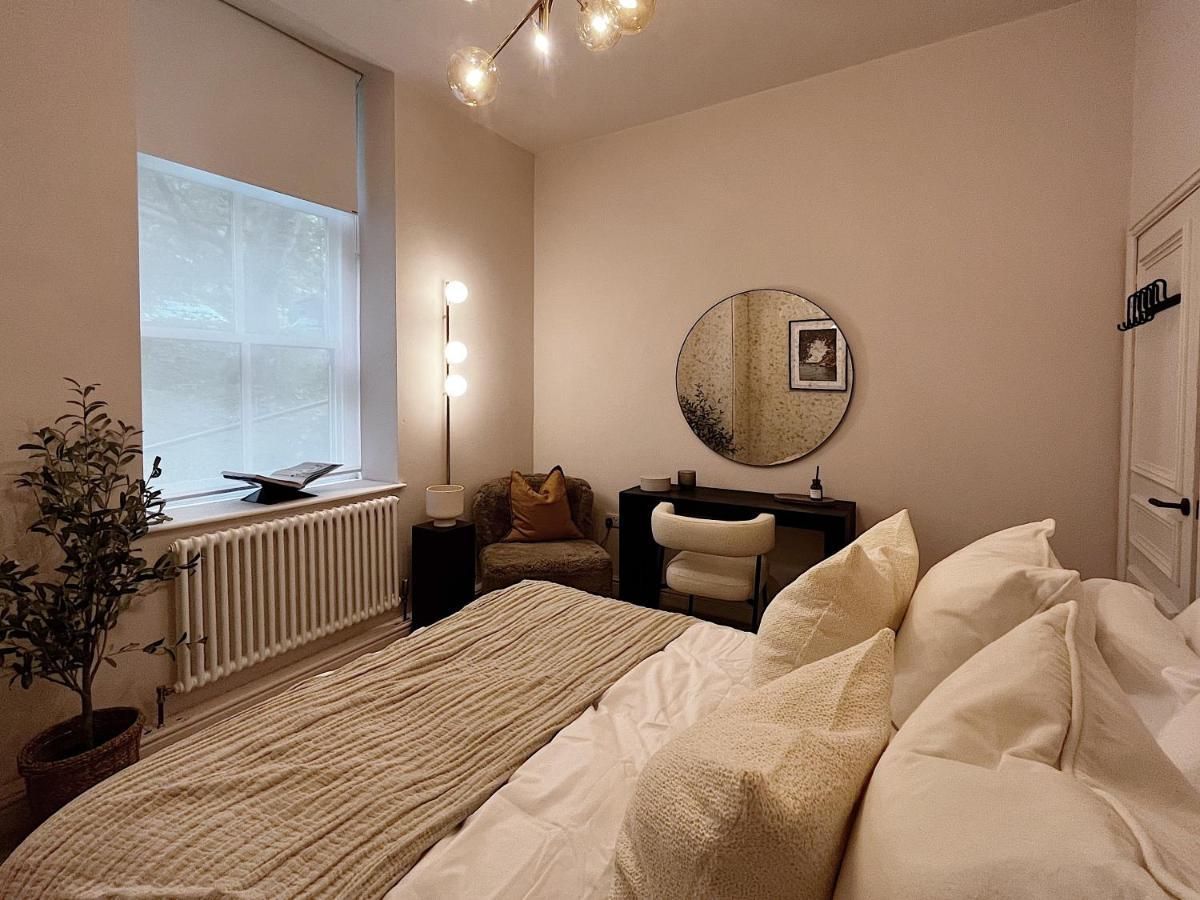 Luxury 2 Bedroom Flat In Central Todmorden Eksteriør bilde